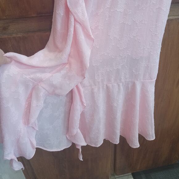 NWT Wild Fable Blush Pink Ruffle Embossed Floral Midi Dress Plus Size 2x Fairy - Picture 3 of 16